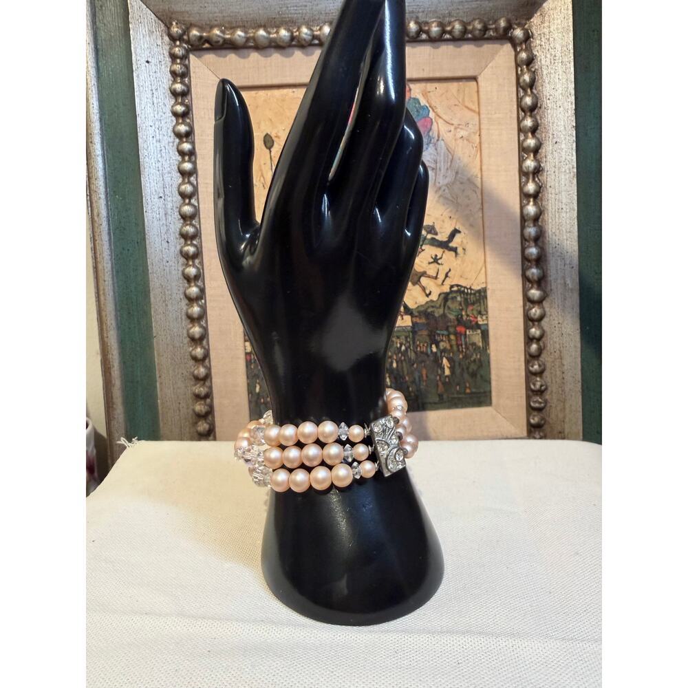 Blush Faux Pearl & Crystal Bracelet | Vintage-Inspired Dainty Statement